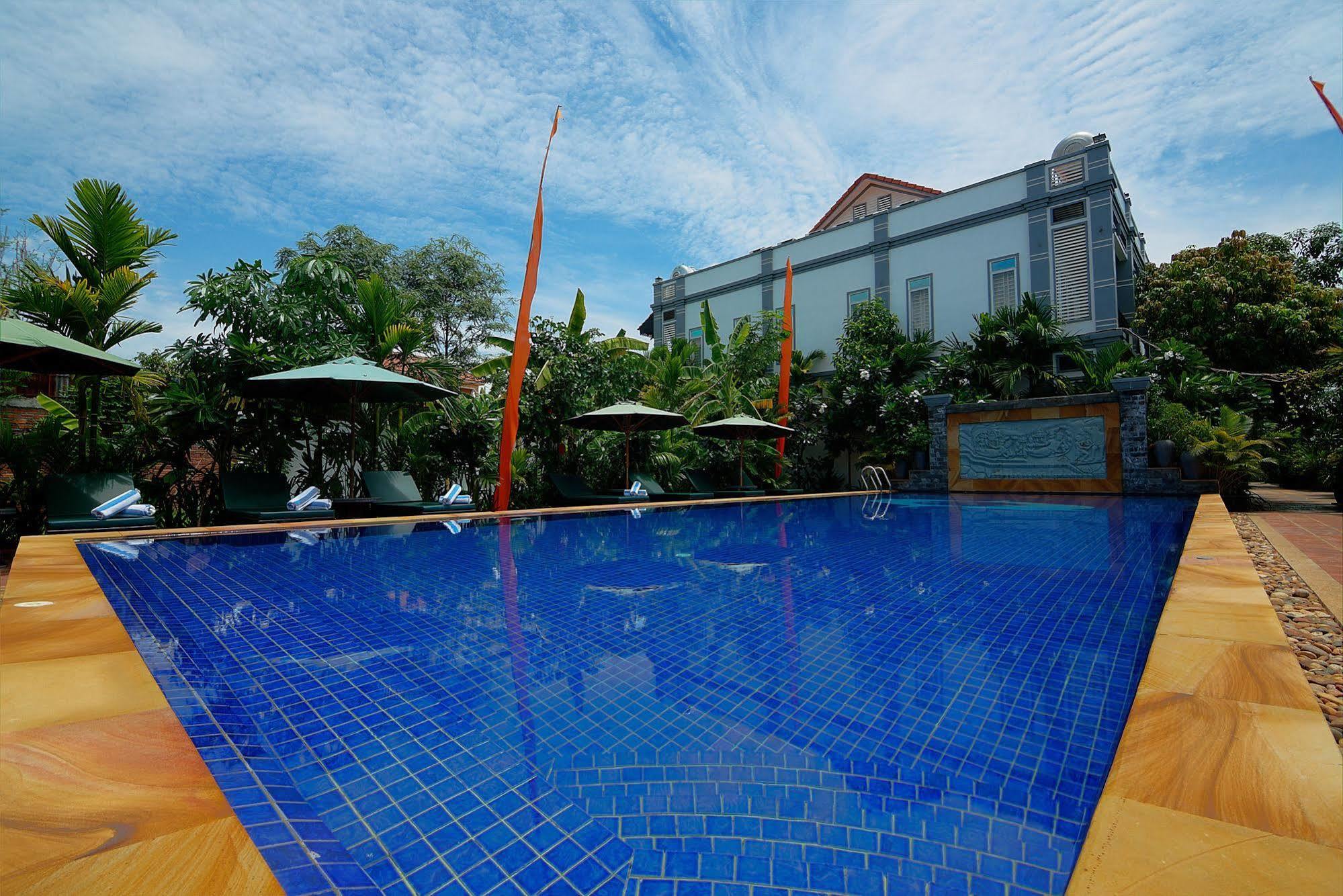 Mango Rain Boutique Hotel Siem Reap Exterior photo